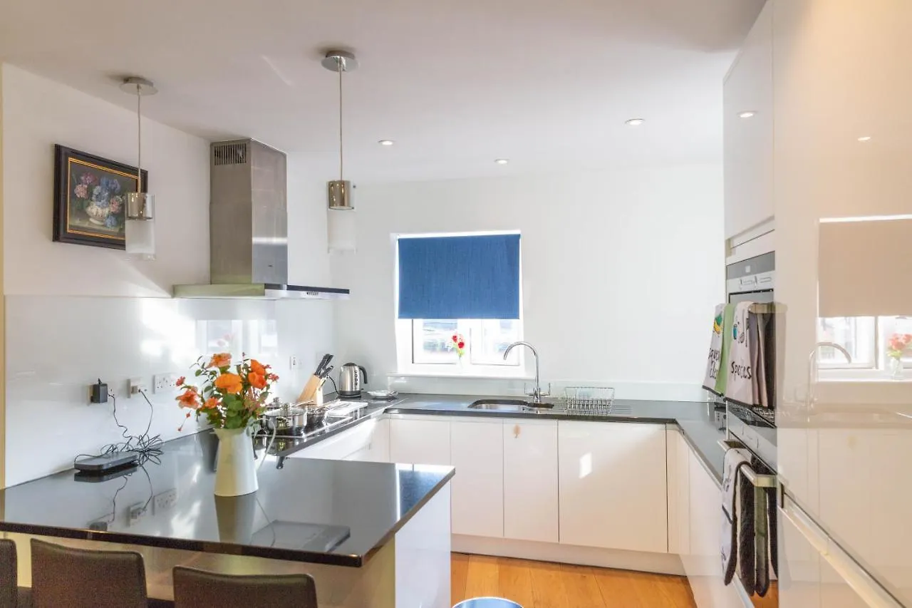Appartement Penthouse 5 Mins Walk To City Centre & Colleges With Terrace & Sleeps 6 Cambridge